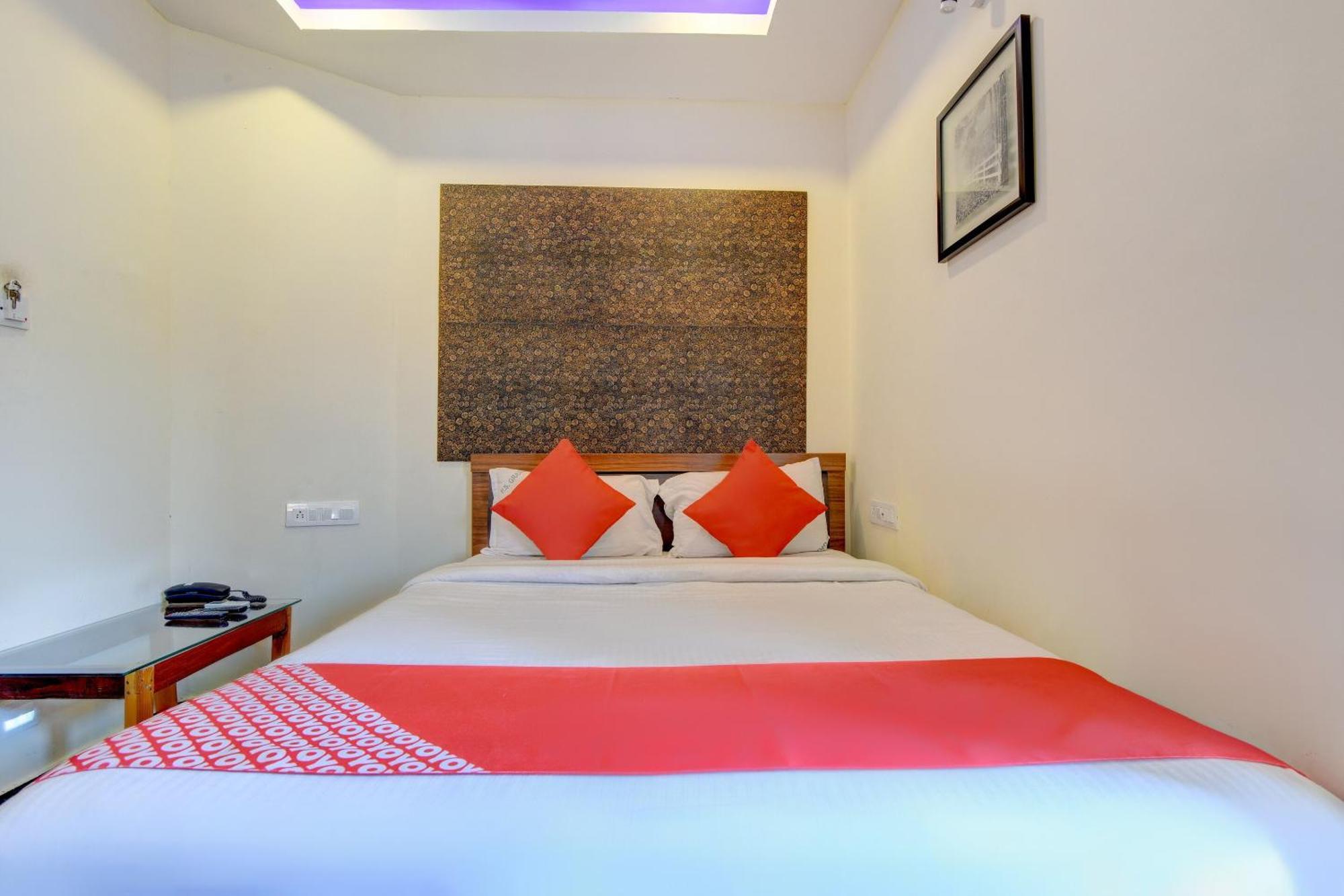 Hotel O P S Grand Port Blair Buitenkant foto